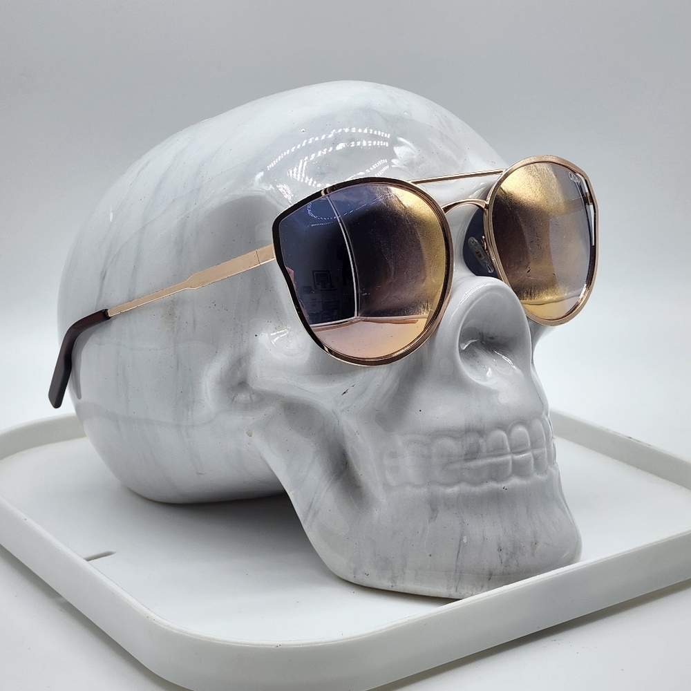 Quay Multi Colour Mirror Len Gold Tone Oversized Sunglasses - Picture 16 of 16